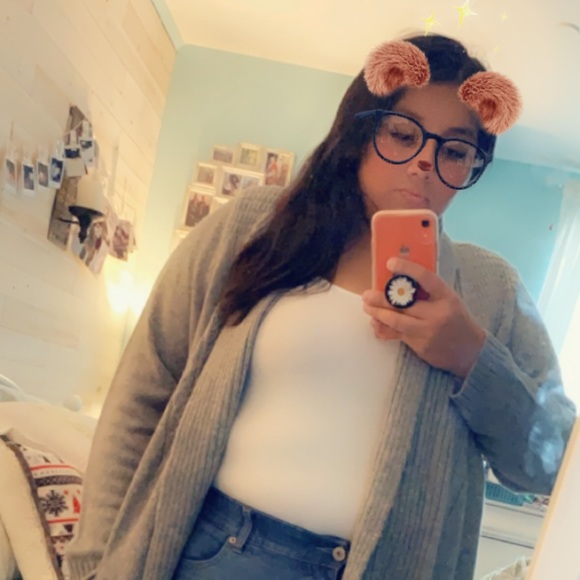 Meet your Posher, Taylor - Picture 1 of 1